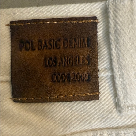 POL Distressed White Jean Shorts with Silver Details - Picture 4 of 4